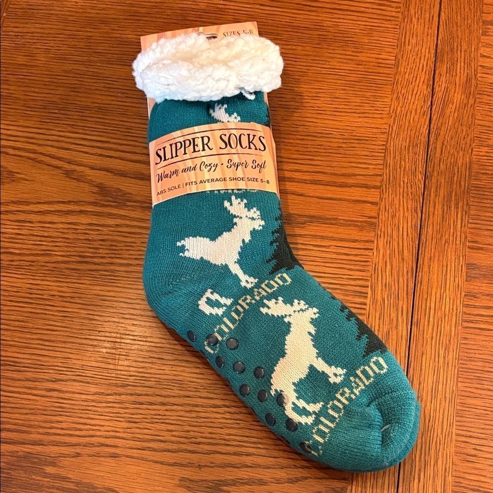 NWT -Slipper Socks, Colorado - warm and cozy - really soft - fits side 5-8